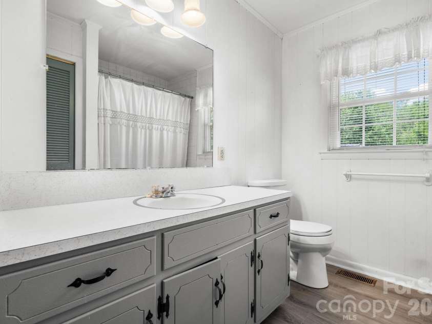 1109 Windsong Circle, Hudson, NC 28638.  MLS# CAR4374233, YatesRealty ID 15727. 