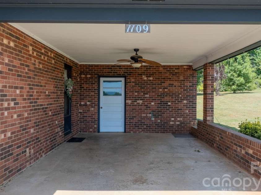 1109 Windsong Circle, Hudson, NC 28638.  MLS# CAR4374233, YatesRealty ID 15727. 