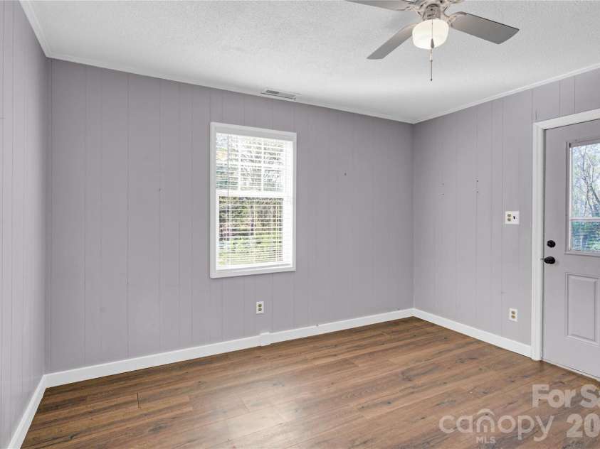 6716 Navajo Trail, Sherrills Ford, NC 28673.  MLS# CAR4340939, YatesRealty ID 15728. 