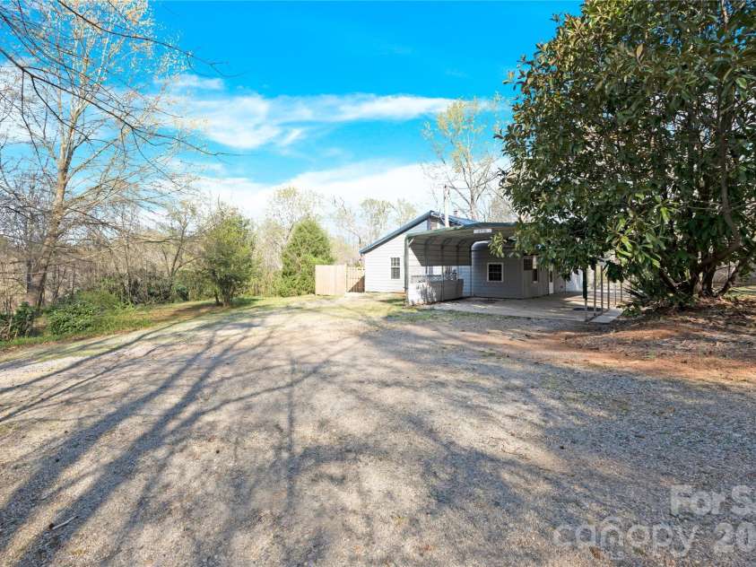 6716 Navajo Trail, Sherrills Ford, NC 28673.  MLS# CAR4340939, YatesRealty ID 15728. 