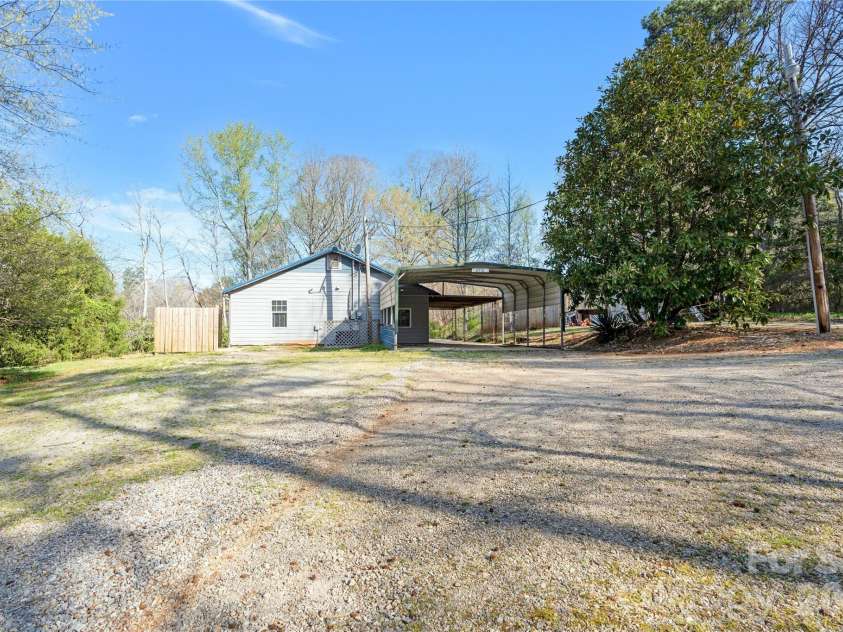 6716 Navajo Trail, Sherrills Ford, NC 28673.  MLS# CAR4340939, YatesRealty ID 15728. 