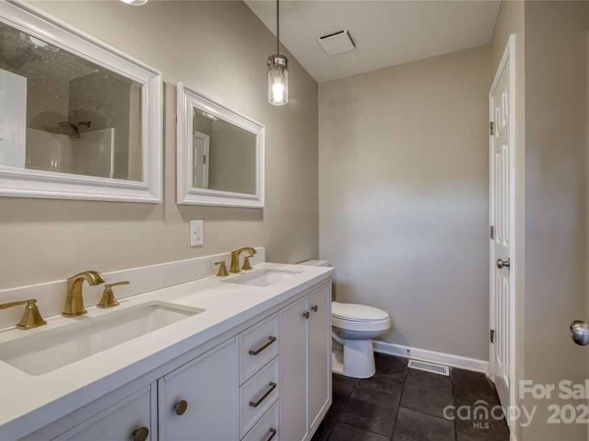 417 Mountain View Avenue, Valdese, NC 28690.  MLS# CAR4255593, YatesRealty ID 15729. 