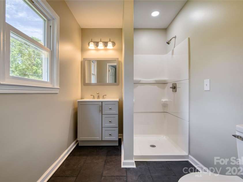 417 Mountain View Avenue, Valdese, NC 28690.  MLS# CAR4255593, YatesRealty ID 15729. 