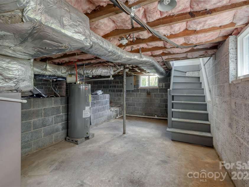 417 Mountain View Avenue, Valdese, NC 28690.  MLS# CAR4255593, YatesRealty ID 15729. 