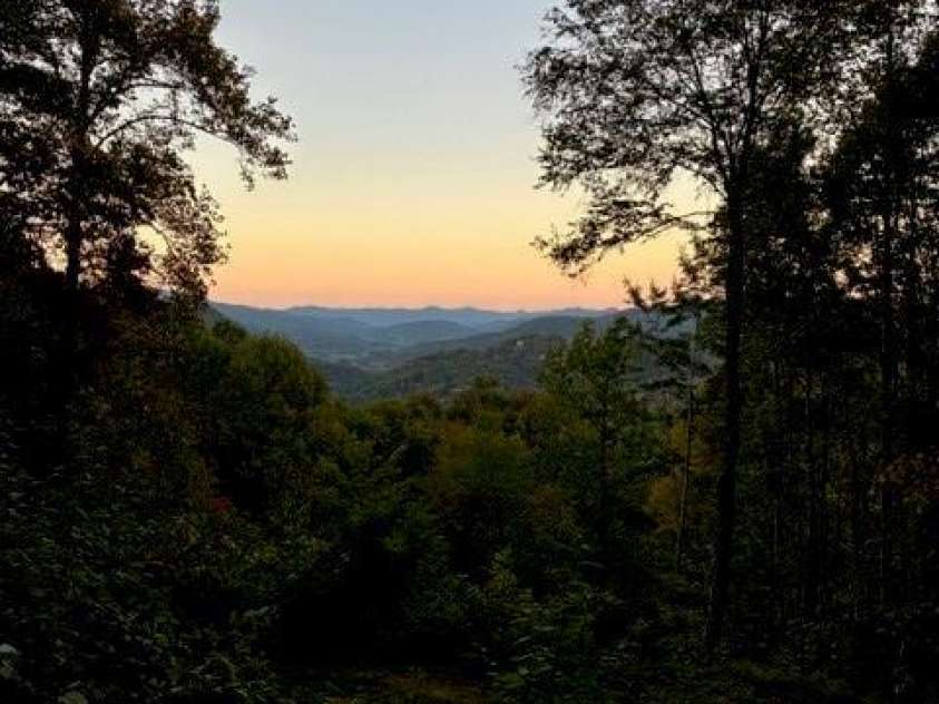 105 Dotsu Trail, Maggie Valley, NC 28751.  MLS# CAR4385443, YatesRealty ID 1573. 