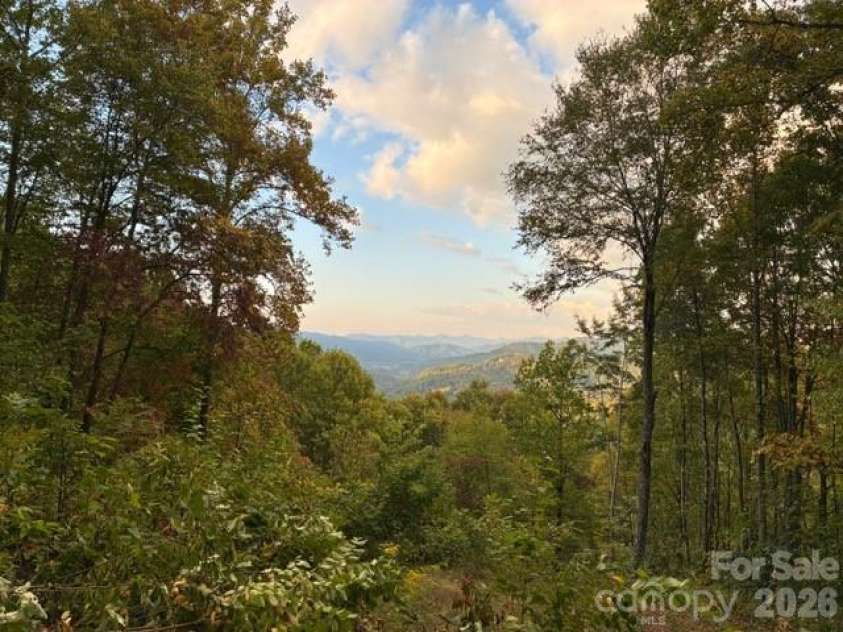 105 Dotsu Trail, Maggie Valley, NC 28751.  MLS# CAR4385443, YatesRealty ID 1573. 