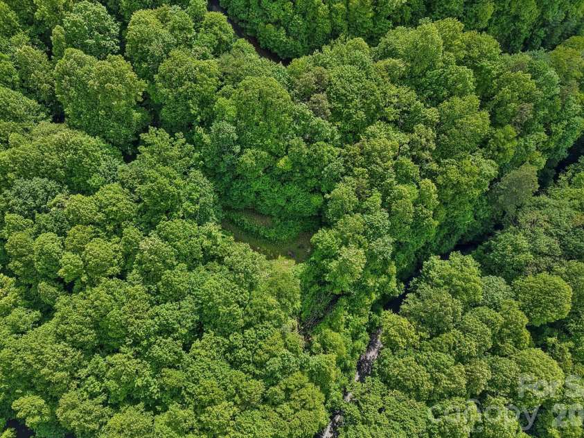 105 Dotsu Trail, Maggie Valley, NC 28751.  MLS# CAR4385443, YatesRealty ID 1573. 