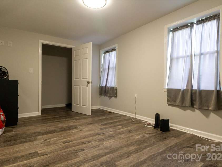 907 Bethlehem Road, Kings Mountain, NC 28086.  MLS# CAR4195798, YatesRealty ID 1573. 