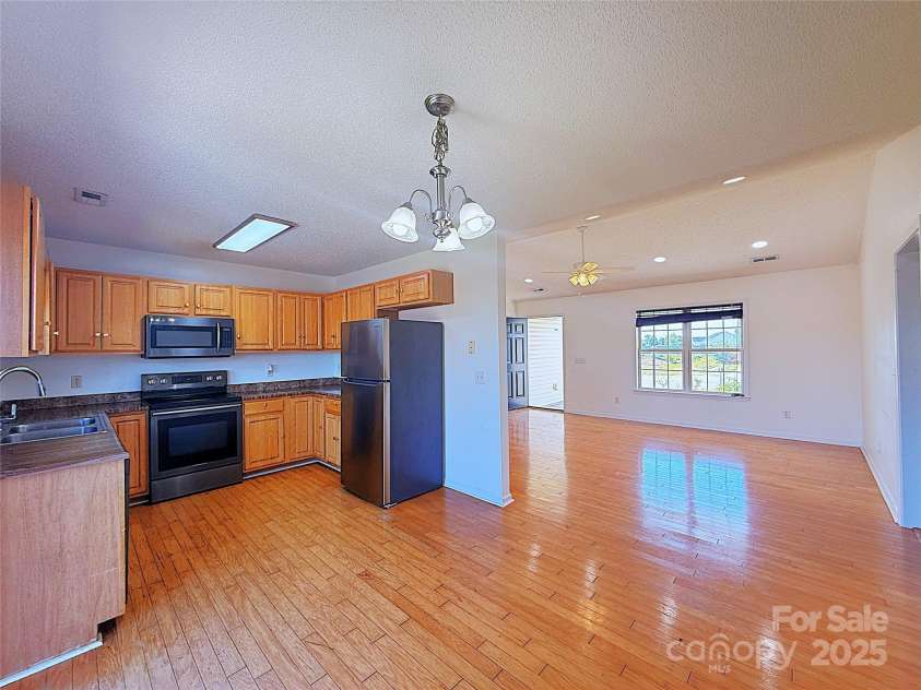 7456 Courtney Road, Wilmington, NC 28411.  MLS# CAR4264446, YatesRealty ID 15730. 