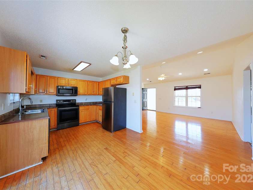 7456 Courtney Road, Wilmington, NC 28411.  MLS# CAR4264446, YatesRealty ID 15730. 