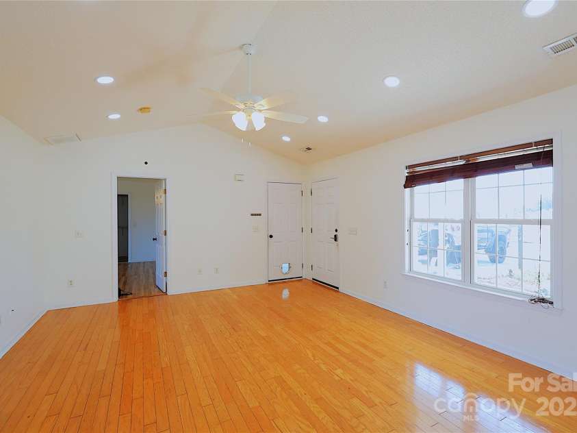 7456 Courtney Road, Wilmington, NC 28411.  MLS# CAR4264446, YatesRealty ID 15730. 