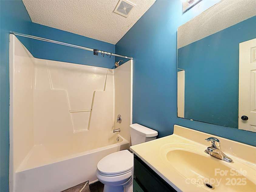 7456 Courtney Road, Wilmington, NC 28411.  MLS# CAR4264446, YatesRealty ID 15730. 