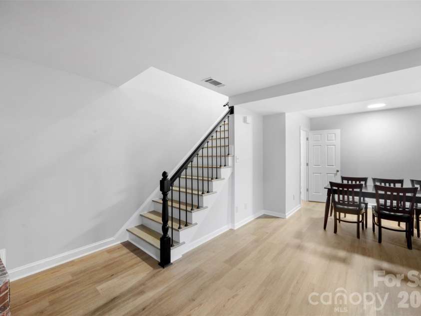 809 Jamestown Drive, Gastonia, NC 28056.  MLS# CAR4374027, YatesRealty ID 15730. 