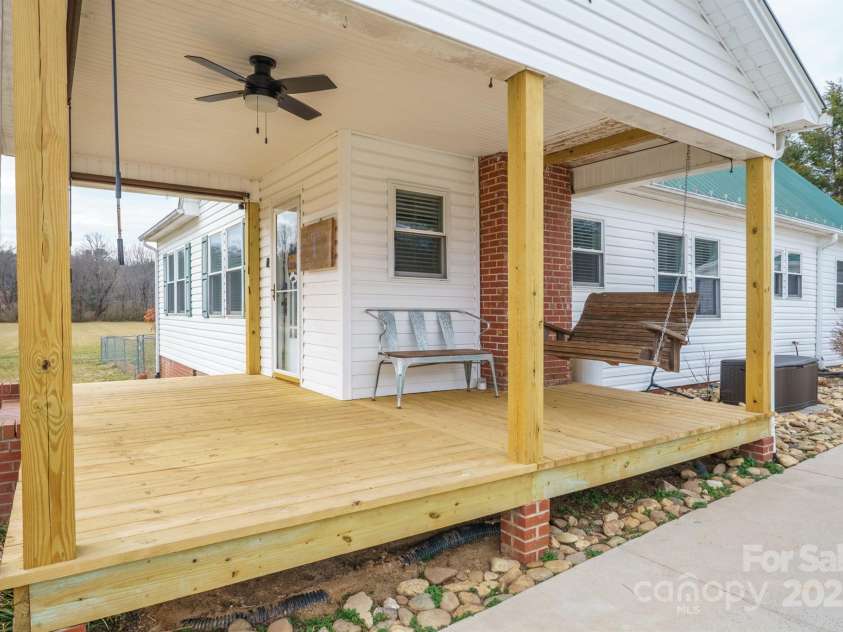 4039 Hartland Road, Lenoir, NC 28645.  MLS# CAR4252113, YatesRealty ID 15731. 