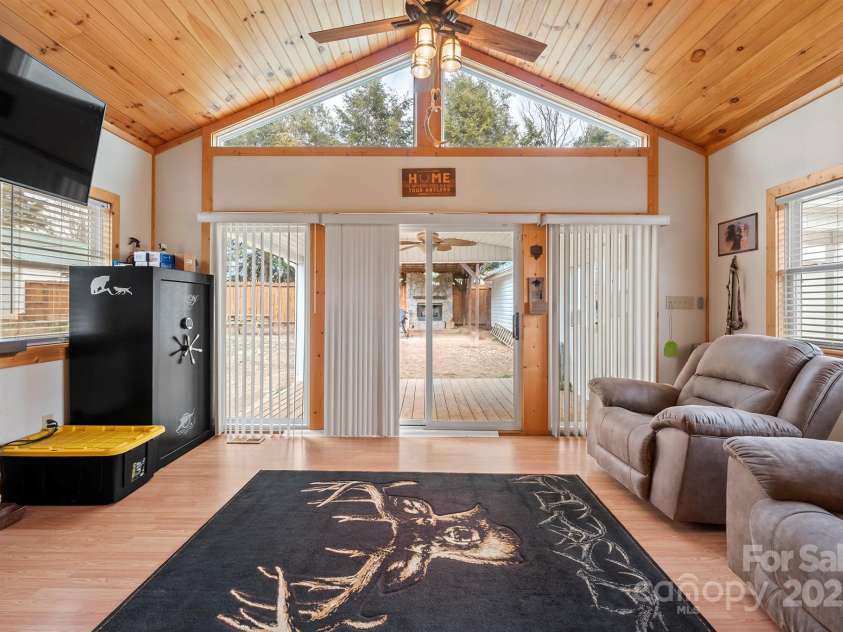 4039 Hartland Road, Lenoir, NC 28645.  MLS# CAR4252113, YatesRealty ID 15731. 