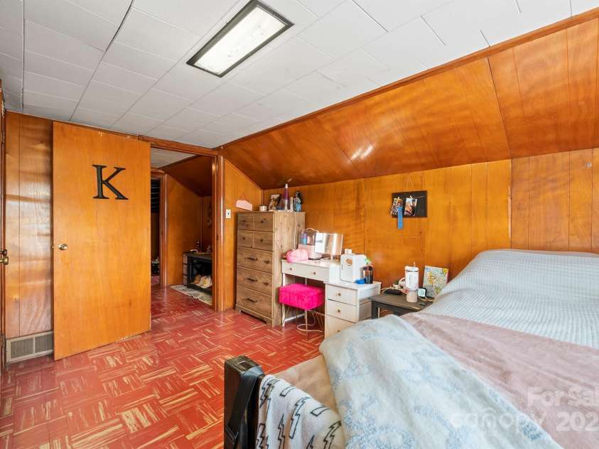 4039 Hartland Road, Lenoir, NC 28645.  MLS# CAR4252113, YatesRealty ID 15731. 