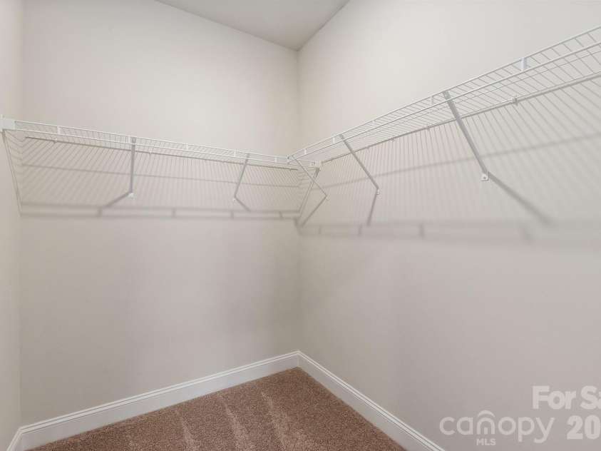 812 Willow Estates Drive, Shelby, NC 28150.  MLS# CAR4373988, YatesRealty ID 15732. 