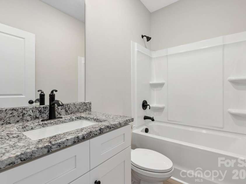 812 Willow Estates Drive, Shelby, NC 28150.  MLS# CAR4373988, YatesRealty ID 15732. 