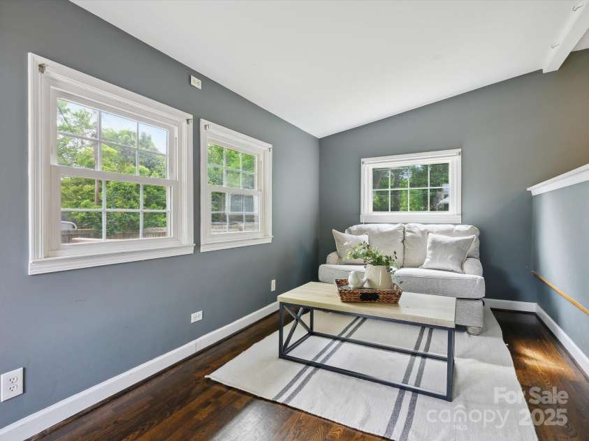 827 Fairbanks Road, Charlotte, NC 28210.  MLS# CAR4260637, YatesRealty ID 15733. 