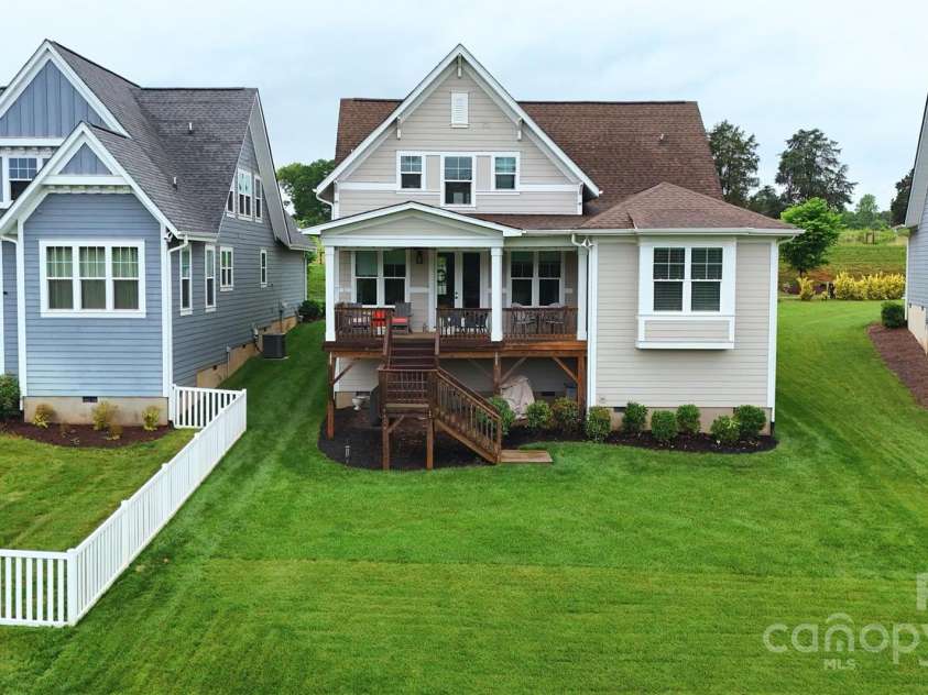 136 Preston Road, Mooresville, NC 28117.  MLS# CAR4257525, YatesRealty ID 15734. 