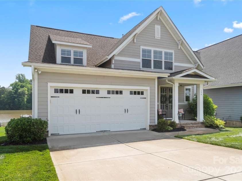 136 Preston Road, Mooresville, NC 28117.  MLS# CAR4257525, YatesRealty ID 15734. 