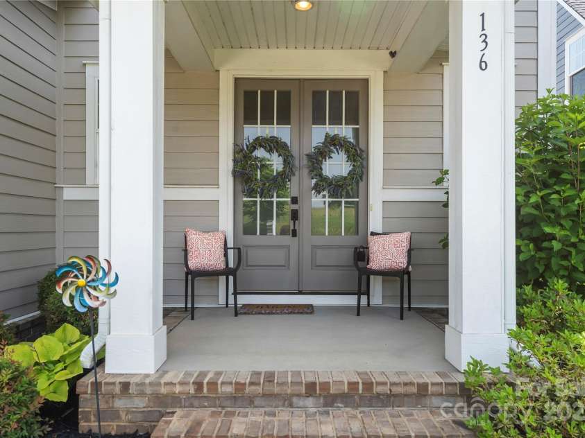 136 Preston Road, Mooresville, NC 28117.  MLS# CAR4257525, YatesRealty ID 15734. 