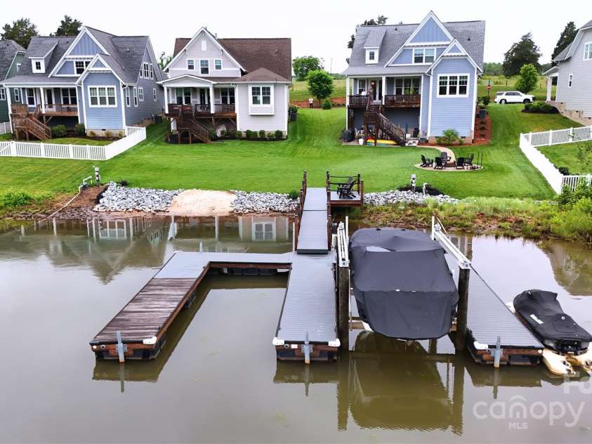 136 Preston Road, Mooresville, NC 28117.  MLS# CAR4257525, YatesRealty ID 15734. 