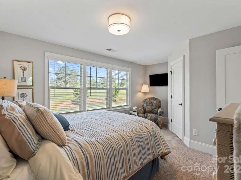 136 Preston Road, Mooresville, NC 28117.  MLS# CAR4257525, YatesRealty ID 15734. 