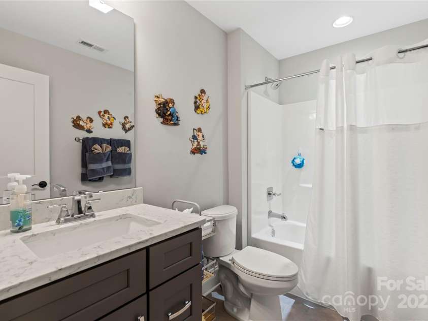 136 Preston Road, Mooresville, NC 28117.  MLS# CAR4257525, YatesRealty ID 15734. 