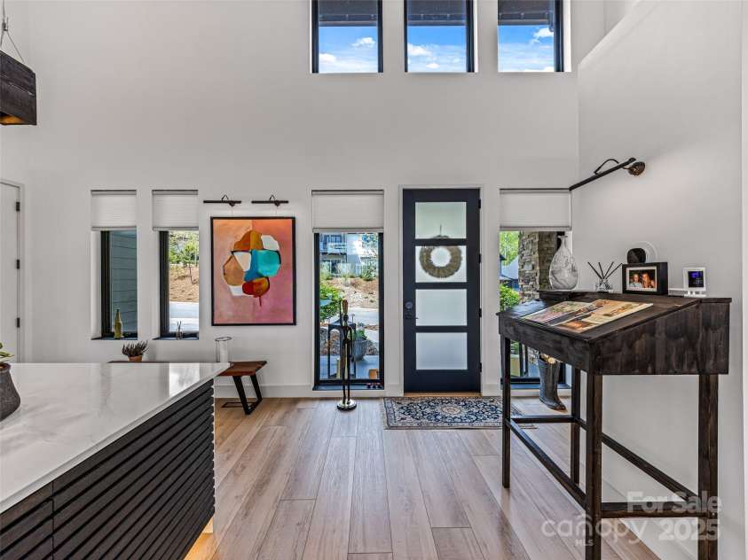 11 Bayonne Trail, Asheville, NC 28804.  MLS# CAR4250937, YatesRealty ID 15735. Entry from covered front entrance porch