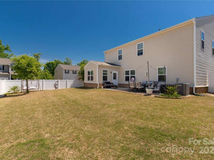 269 Keating Place Drive, Fort Mill, SC 29708.  MLS# CAR4245621, YatesRealty ID 15737. 