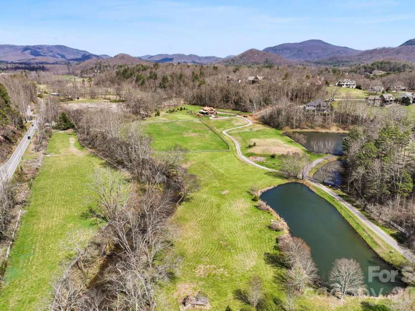 20 Waterford Lakes Drive, Fletcher, NC 28732.  MLS# CAR4361440, YatesRealty ID 15738. 