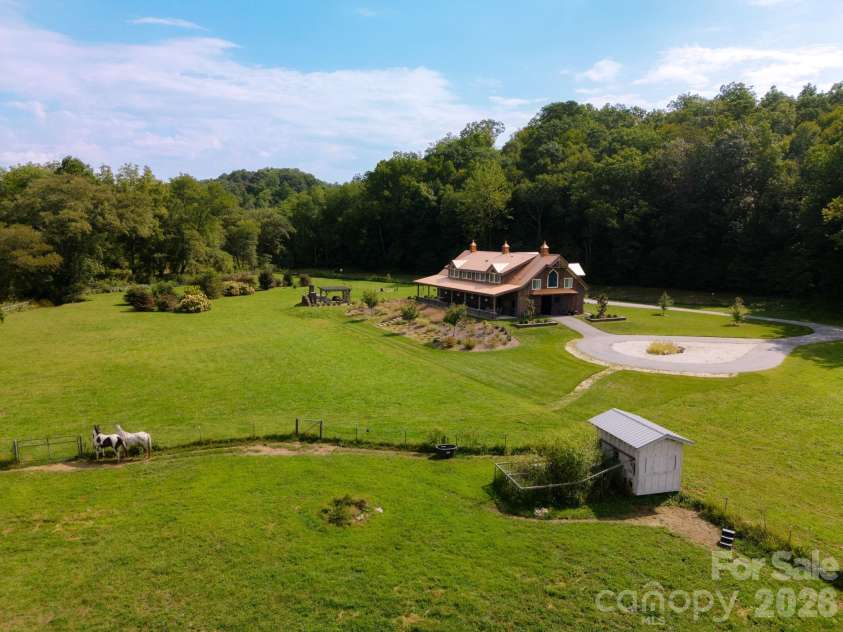 20 Waterford Lakes Drive, Fletcher, NC 28732.  MLS# CAR4361440, YatesRealty ID 15738. 