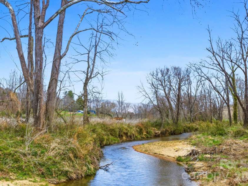 20 Waterford Lakes Drive, Fletcher, NC 28732.  MLS# CAR4361440, YatesRealty ID 15738. 