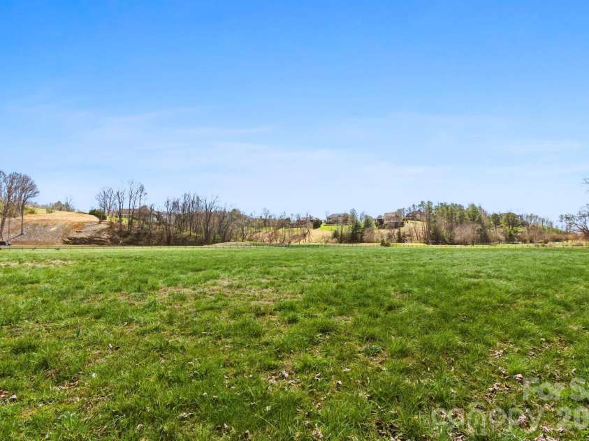 20 Waterford Lakes Drive, Fletcher, NC 28732.  MLS# CAR4361440, YatesRealty ID 15738. 
