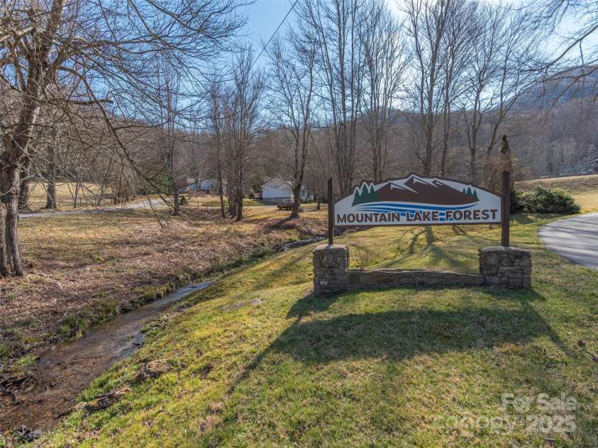 774 Mountain Lake Drive, Waynesville, NC 28785.  MLS# CAR4228544, YatesRealty ID 15738. 