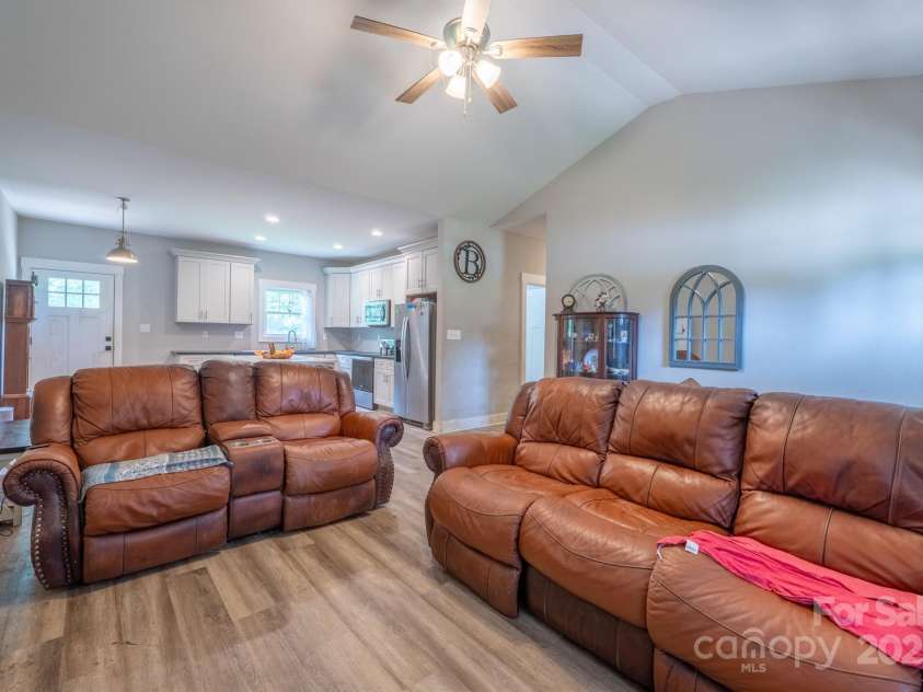 1700 Ivey Court, Maiden, NC 28650.  MLS# CAR4234584, YatesRealty ID 15740. 