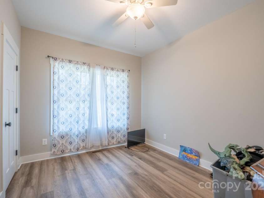 1700 Ivey Court, Maiden, NC 28650.  MLS# CAR4234584, YatesRealty ID 15740. 