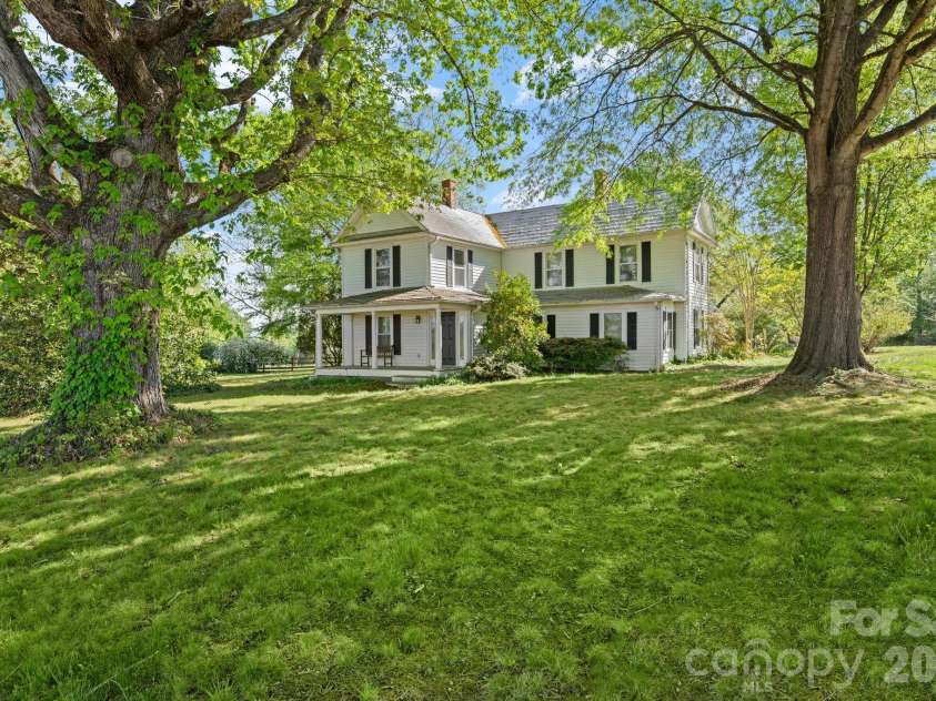 3724 Smitherman Road, East Bend, NC 27018.  MLS# CAR4371576, YatesRealty ID 15740. 