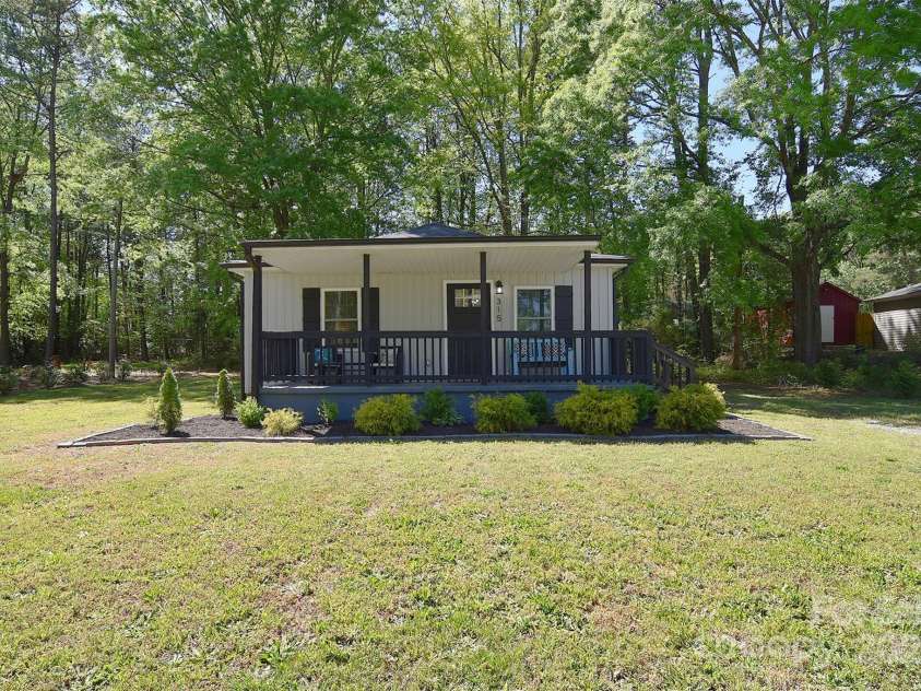 315 Kimmons Street, Landis, NC 28088.  MLS# CAR4248126, YatesRealty ID 15741. 