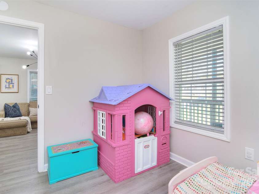 315 Kimmons Street, Landis, NC 28088.  MLS# CAR4248126, YatesRealty ID 15741. 