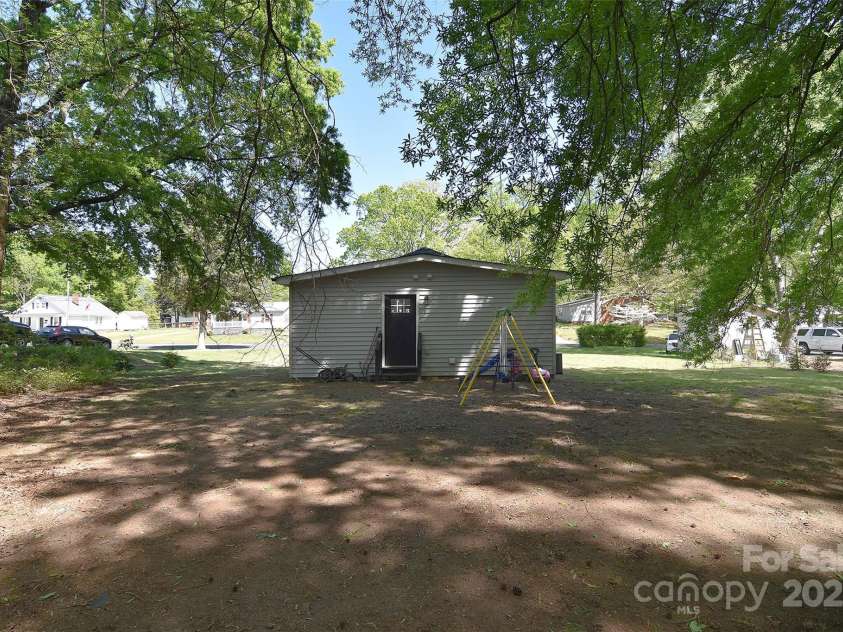 315 Kimmons Street, Landis, NC 28088.  MLS# CAR4248126, YatesRealty ID 15741. 