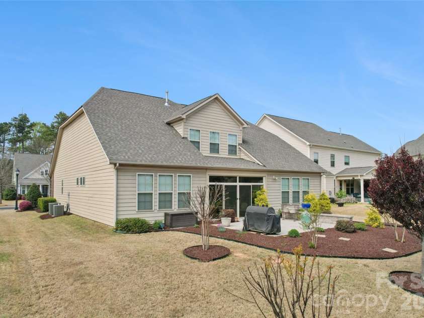 13335 Horned Lark Drive, Charlotte, NC 28278.  MLS# CAR4366538, YatesRealty ID 15743. 