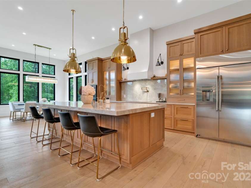 38 Thistle Lane, Fletcher, NC 28732.  MLS# CAR4264594, YatesRealty ID 15743. 