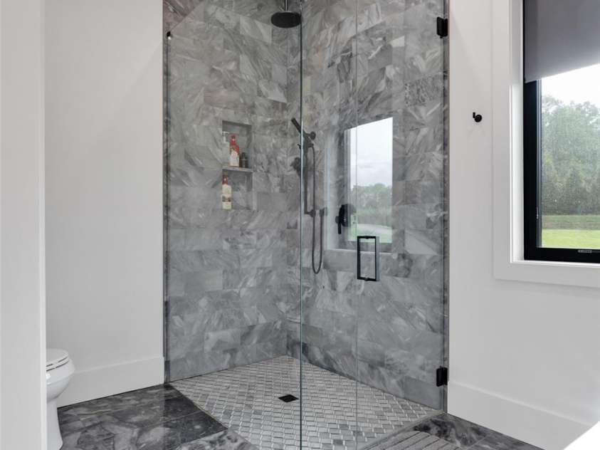 38 Thistle Lane, Fletcher, NC 28732.  MLS# CAR4264594, YatesRealty ID 15743. 