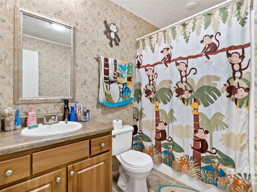 2567 Vein Mountain Road, Nebo, NC 28761.  MLS# CAR4254452, YatesRealty ID 15745. 