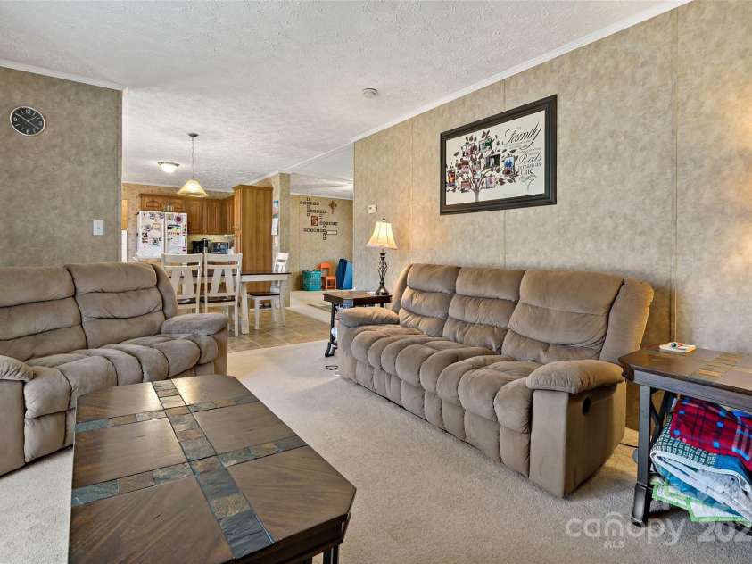 2567 Vein Mountain Road, Nebo, NC 28761.  MLS# CAR4254452, YatesRealty ID 15745. 