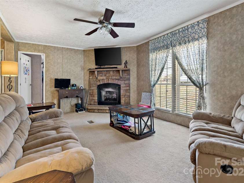 2567 Vein Mountain Road, Nebo, NC 28761.  MLS# CAR4254452, YatesRealty ID 15745. 