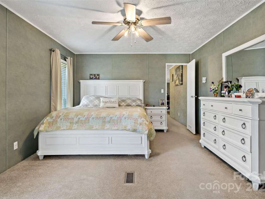 2567 Vein Mountain Road, Nebo, NC 28761.  MLS# CAR4254452, YatesRealty ID 15745. 