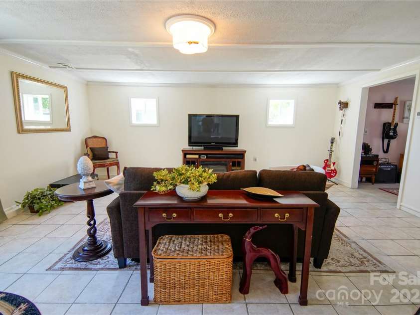 1081 Deas Street, Rock Hill, SC 29732.  MLS# CAR4247810, YatesRealty ID 15746. 